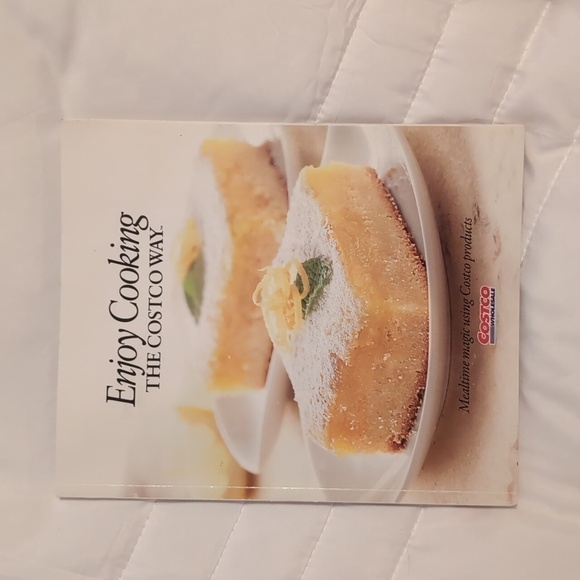Costco Cookbook & Sam's Club Recipe Book - Picture 4 of 8